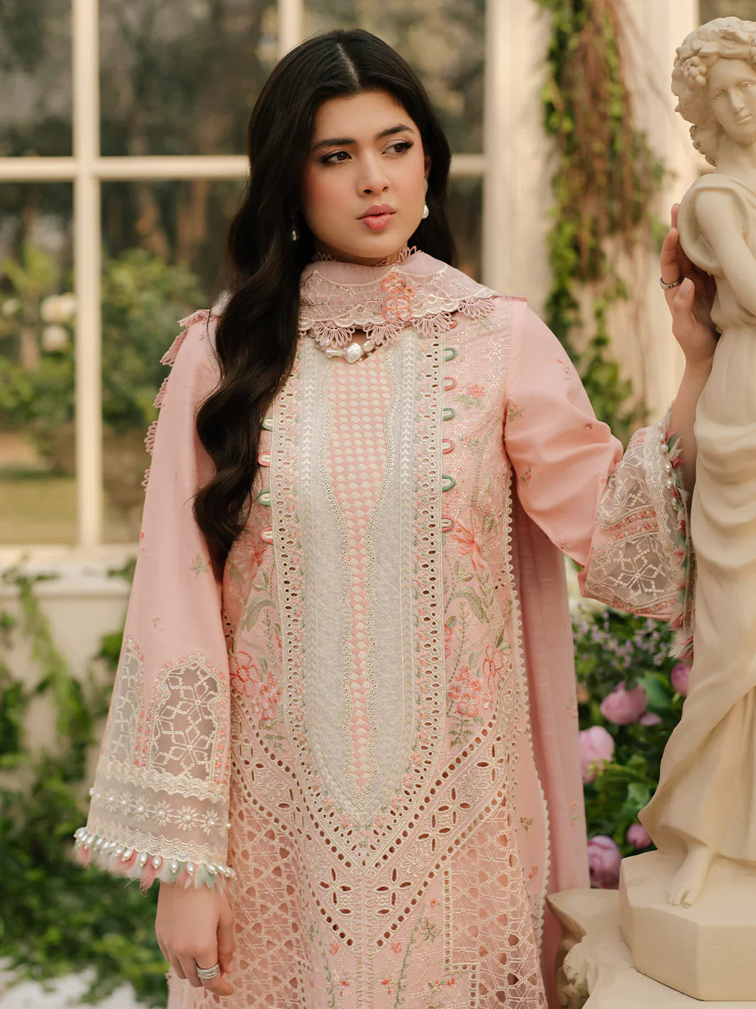 Binilyas Fareesia Luxury Embroidered Lawn 3pc