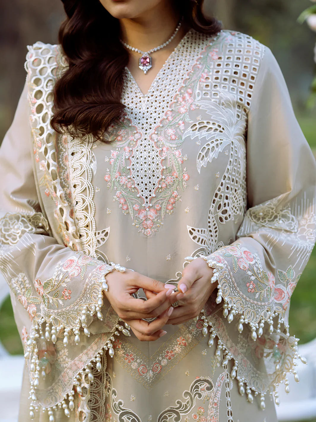 Binilyas Fareesia Luxury Embroidered Lawn 3pc