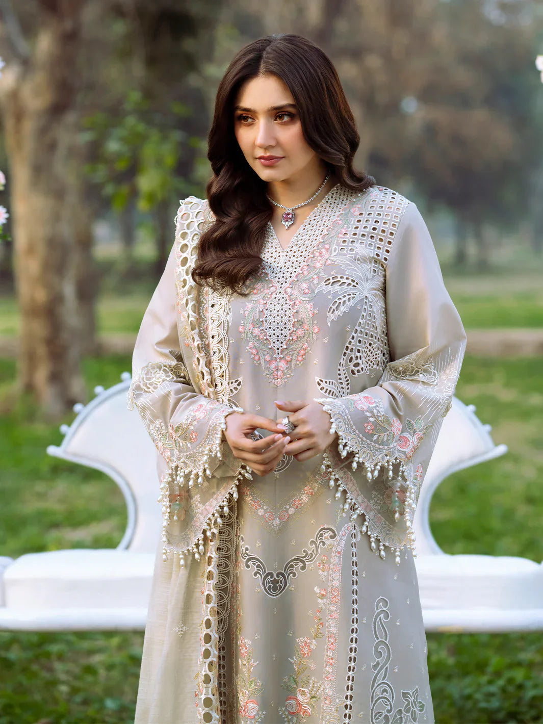 Binilyas Fareesia Luxury Embroidered Lawn 3pc