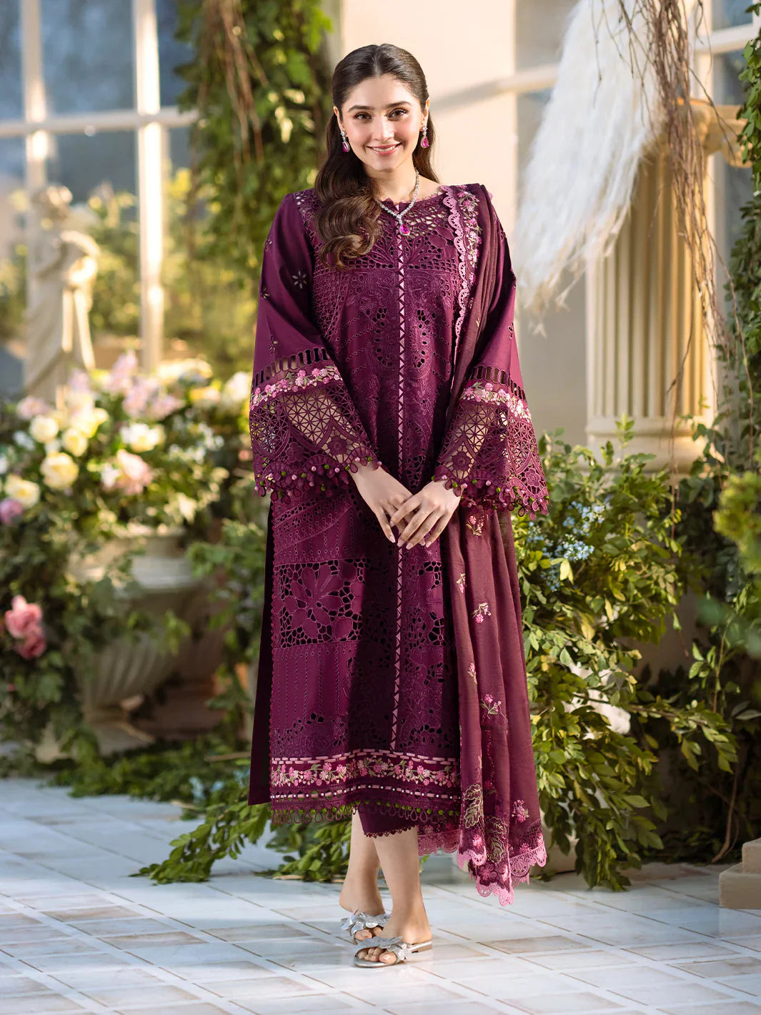 Binilyas Fareesia Luxury Embroidered Lawn 3pc