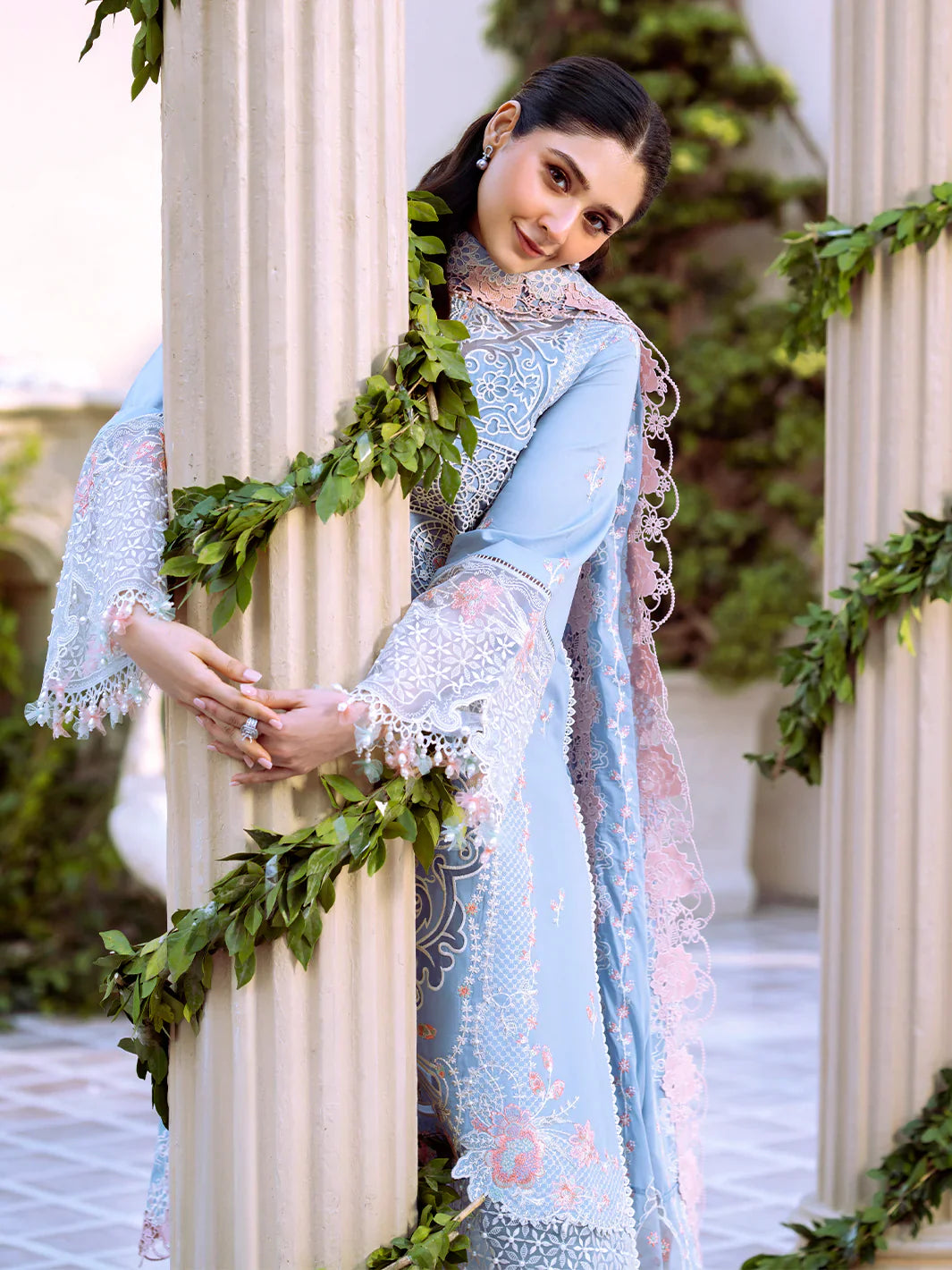 Binilyas Fareesia Luxury Embroidered Lawn 3pc