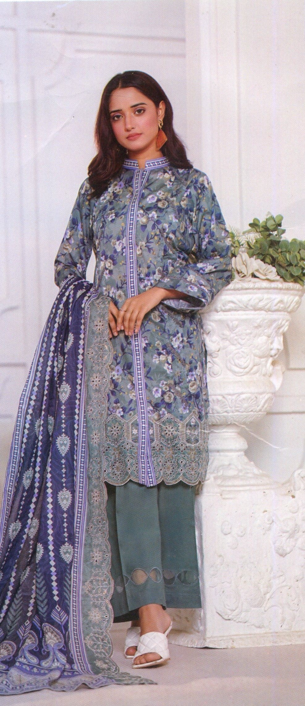 Jaffrani Cutwork VOL-10 Unstitched Embroidered Lawn 3pc
