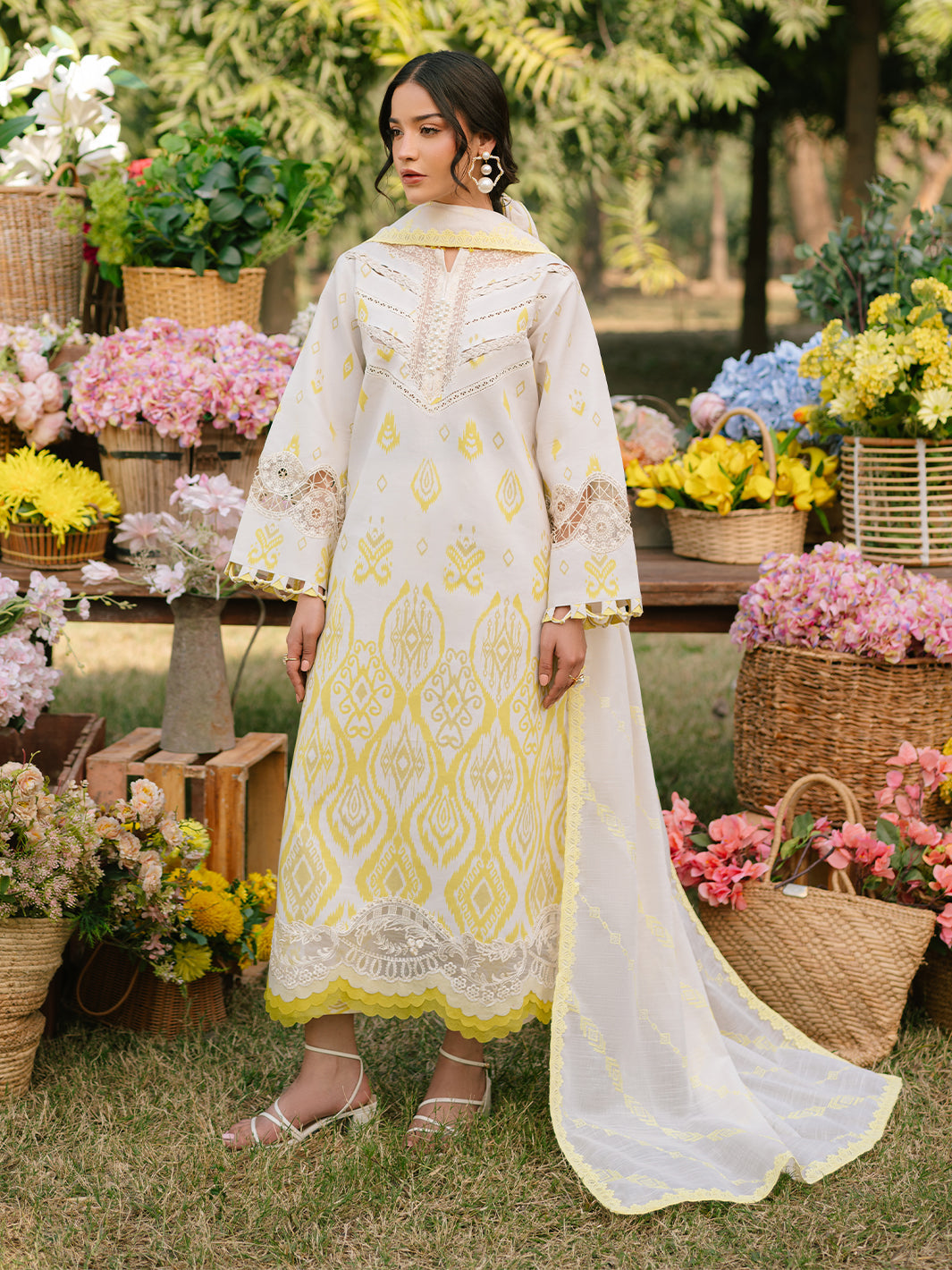 Parishay Bloom IVY-03 | 3 PC Luxury Lawn | Unstitched