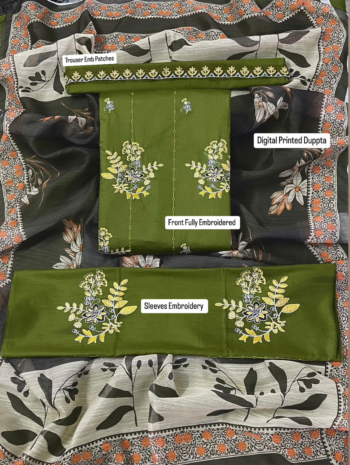 Embroidered Lawn 3PC Unstitched Suit / DF-LWN-04