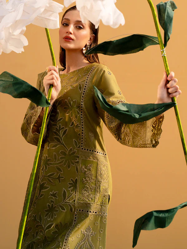 Mahnur Sirene Luxury Embroidered Lawn 3pc