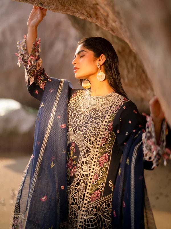 Mahnur Sirene Luxury Embroidered Lawn 3pc