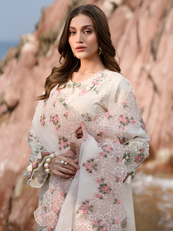 Mahnur Sirene Luxury Embroidered Lawn 3pc