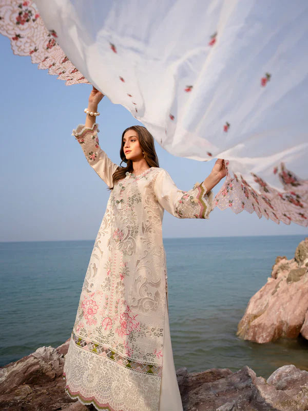 Mahnur Sirene Luxury Embroidered Lawn 3pc