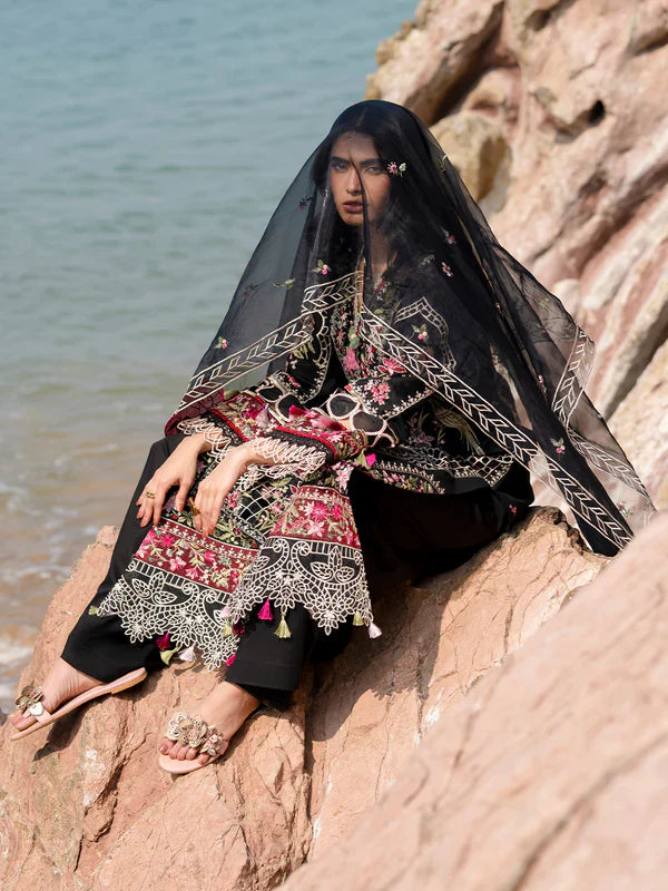 Mahnur Sirene Luxury Embroidered Lawn 3pc
